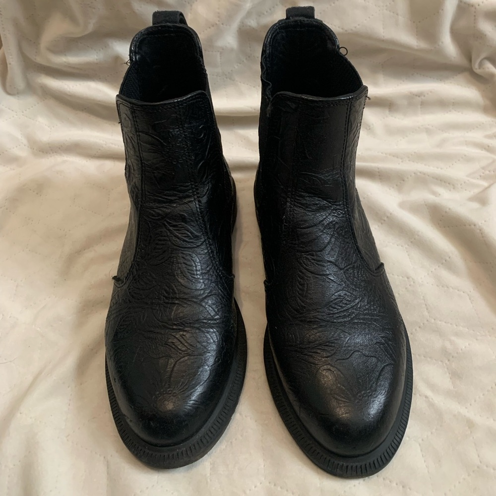 Dr. Martens Black Leather Chelsea Boots
